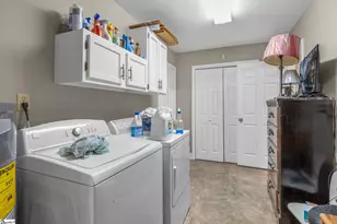 68 Hutchins St, Greenville, SC 29605 - Photo 13