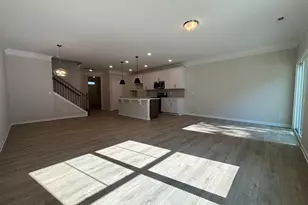 619 Autumn Lk Rd, Simpsonville, SC 29681 - Photo 5