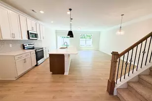 619 Autumn Lk Rd, Simpsonville, SC 29681 - Photo 5