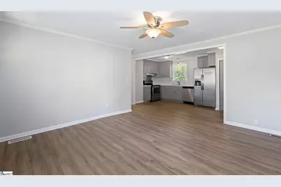 303 Boyd Avenue, Simpsonville, SC 29681 - Photo 9