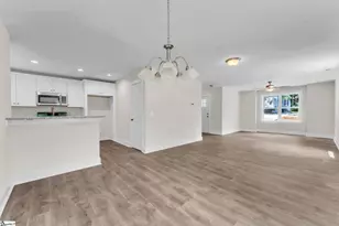 402 Woodland Cir, Belton, SC 29627 - Photo 11