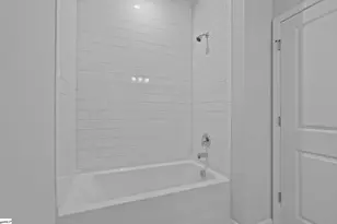 1176 Fox Holw St, Spartanburg, SC 29303 - Photo 17