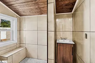 303 Beauregard St, Clinton, SC 29325 - Photo 9