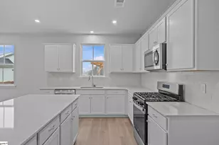 1329 Capefox Dr, Spartanburg, SC 29303 - Photo 7