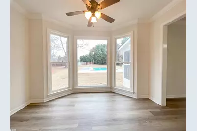 712 Spring Lake Loop, Simpsonville, SC 29681 - Photo 9