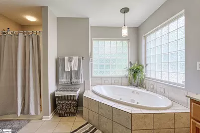 316 Crestview Lane, Spartanburg, SC 29301 - Photo 13