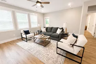200 Highland St, Taylors, SC 29687 - Photo 5