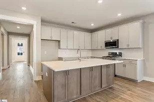 200 Highland St, Taylors, SC 29687 - Photo 3