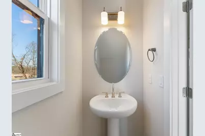 202 Highland Street, Taylors, SC 29687 - Photo 5