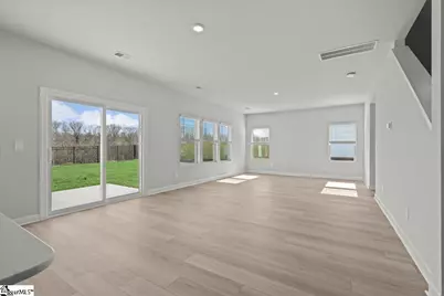 549 Cozy Bluff Road, Spartanburg, SC 29301 - Photo 7