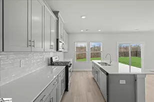 549 Cozy Blf Rd, Spartanburg, SC 29301 - Photo 9