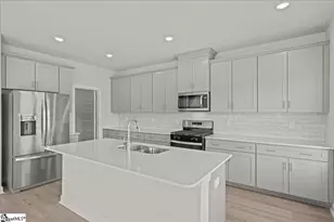 549 Cozy Blf Rd, Spartanburg, SC 29301 - Photo 11