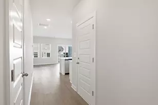 310 Hampton George Ct, Greer, SC 29651 - Photo 3