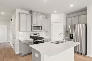 302 Hampton George Ct, Greer, SC 29651 - Photo 5