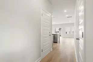 302 Hampton George Ct, Greer, SC 29651 - Photo 3