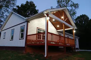 816 E Carolina Ave, Clinton, SC 29325 - Photo 1