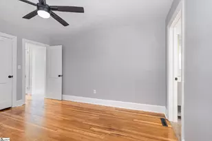 121 E Decatur St, Greenville, SC 29617 - Photo 15