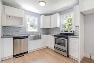 121 E Decatur St, Greenville, SC 29617 - Photo 13