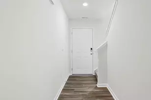 806 Embark Cir, Greer, SC 29651 - Photo 5