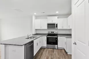 808 Embark Cir, Greer, SC 29651 - Photo 5