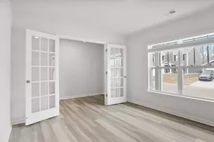 860 Wolverine Ln, Woodruff, SC 29388 - Photo 5