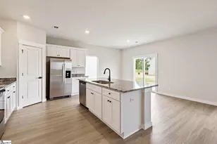 1229 Crested Iris St, Moore, SC 29369 - Photo 9