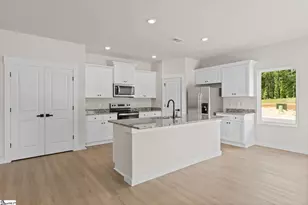 1237 Crested Iris St, Moore, SC 29369 - Photo 5