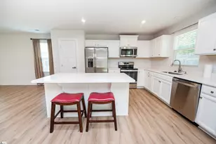 640 Hardwood Dr, Boiling Springs, SC 29316 - Photo 7