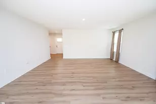 640 Hardwood Dr, Boiling Springs, SC 29316 - Photo 3