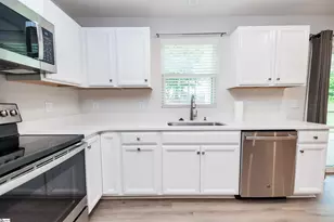 640 Hardwood Dr, Boiling Springs, SC 29316 - Photo 9