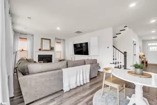 313 Foxbank Cir, Greer, SC 29651 - Photo 9