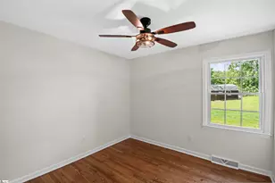 303 Robinall Dr, Easley, SC 29642 - Photo 29