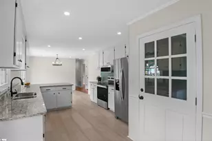 303 Robinall Dr, Easley, SC 29642 - Photo 23