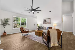 131 Wilbon Cir, Simpsonville, SC 29681 - Photo 3