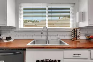 330 Poplar St, Clinton, SC 29325 - Photo 17