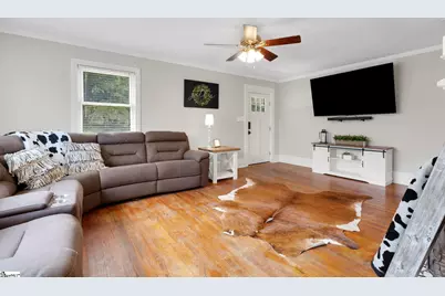 330 Poplar Street, Clinton, SC 29325 - Photo 9