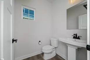 200 Hollythorpe Ln, Fountain Inn, SC 29644 - Photo 15