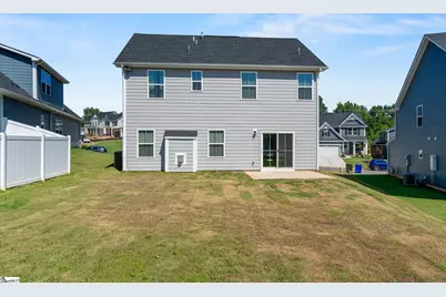 200 Hollythorpe Lane, Fountain Inn, SC 29644 - Photo 3