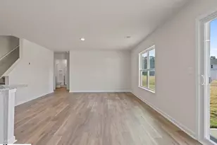 220 Pristine Dr, Greenwood, SC 29646 - Photo 9