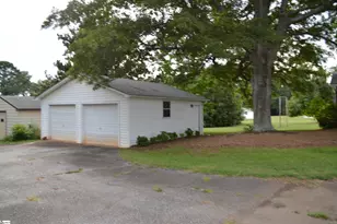 2462 E Blackstock Rd, Roebuck, SC 29376 - Photo 23