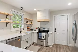 6 N Oak Forest Dr, Greenville, SC 29617 - Photo 9