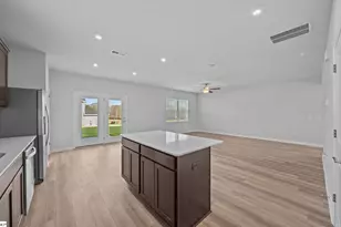 8023 Broadmead Ct, Spartanburg, SC 29307 - Photo 11