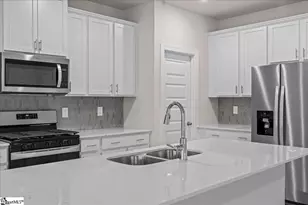 422 Yellowstone Trl, Gray Court, SC 29645 - Photo 11