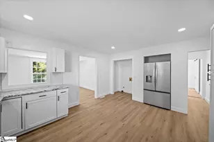 111 Tuskegee Ave, Greenville, SC 29607 - Photo 7