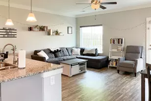 200 Button Willow St, Taylors, SC 29687 - Photo 5