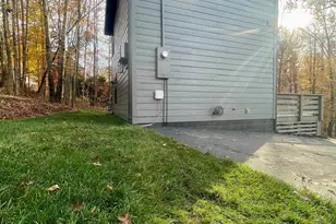 1017 River Rd, Greer, SC 29651 - Photo 3