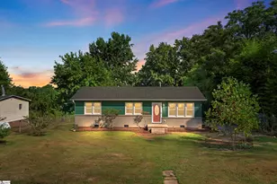 137 Anderson Dr, Spartanburg, SC 29302 - Photo 1