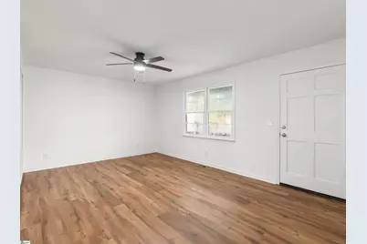 130 Pine Street Extension, Campobello, SC 29322 - Photo 5