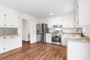 130 Pine Street Ext, Campobello, SC 29322 - Photo 9