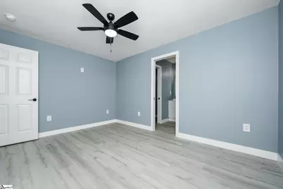 200 McDaniel Avenue, Greer, SC 29651 - Photo 9